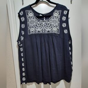 Boho Embroidered Sleevless Top Navy Blue With White Embroidery 2X EUC